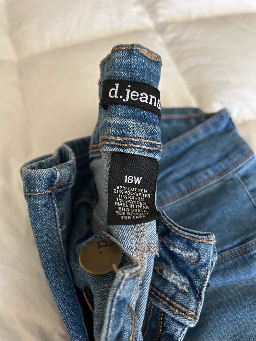d. jeans Women's Light Blue Stretch Denim skinny plus Jean - 18W